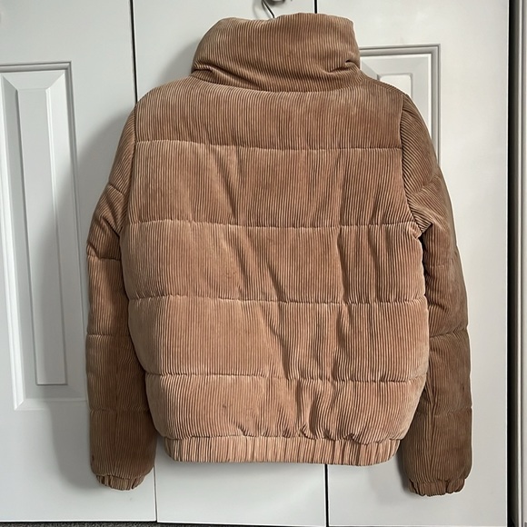 Puffer Jacket - Picture 5 of 9